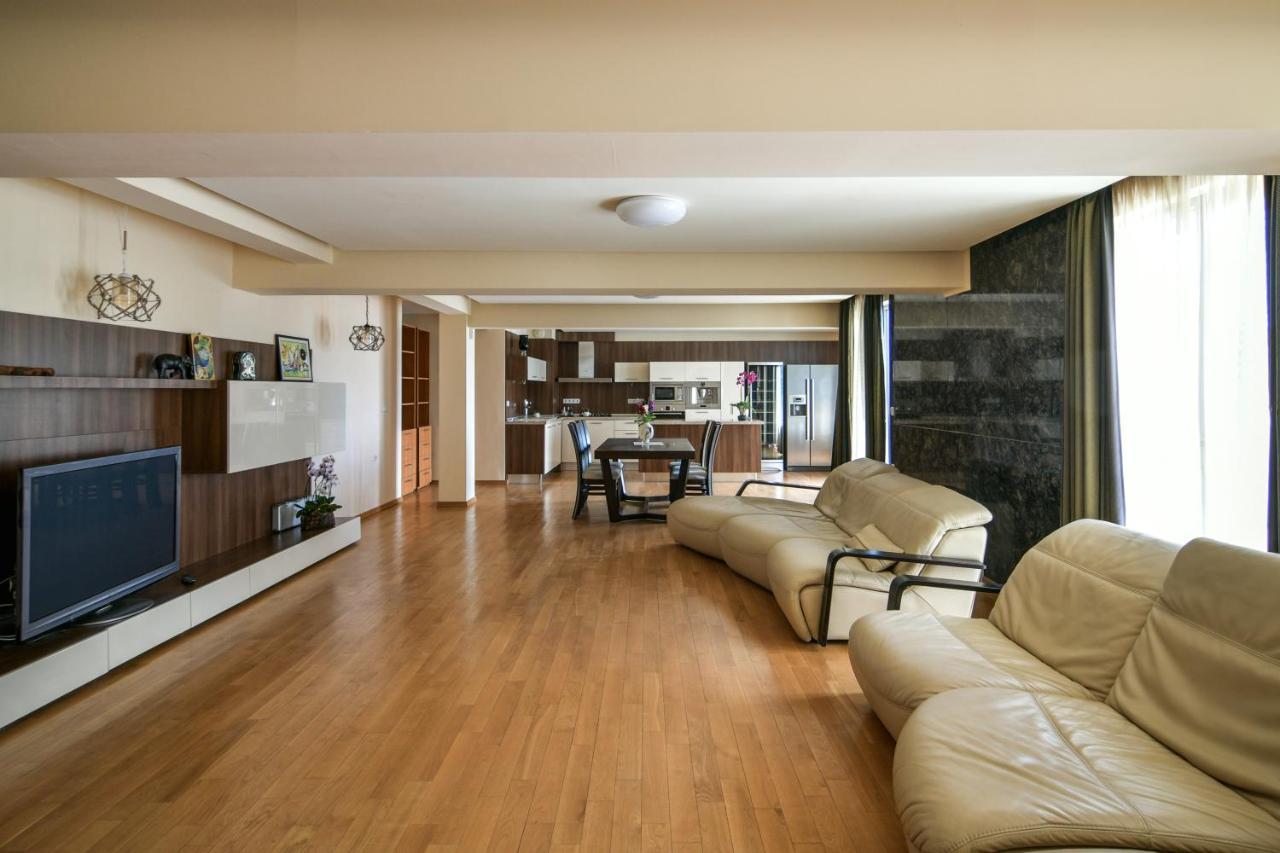 Central Flat With Monster Living Room 바르나 외부 사진