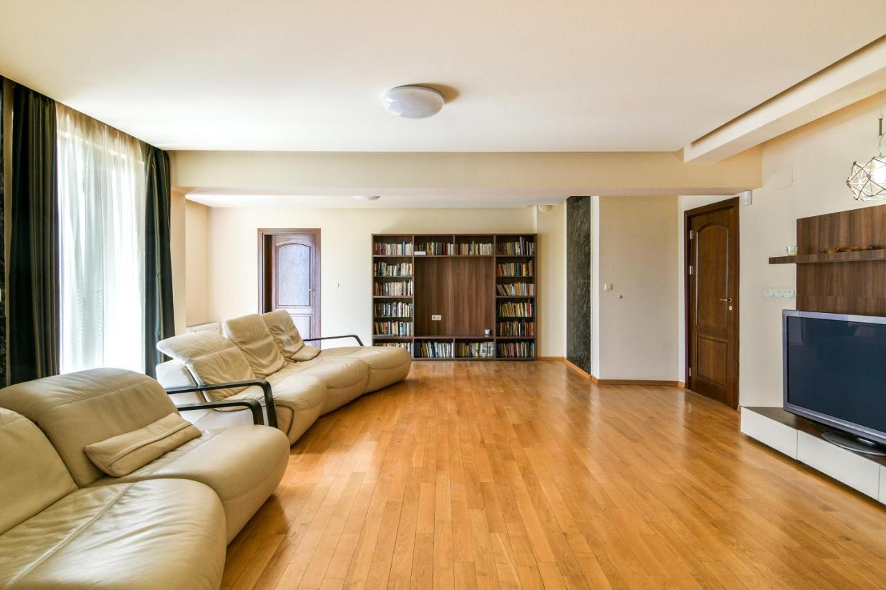 Central Flat With Monster Living Room 바르나 외부 사진